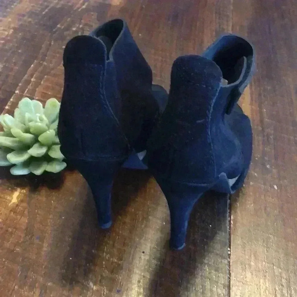 Pedro Garcia | Black Suede Cutout High Heel Pumps - Picture 4 of 7